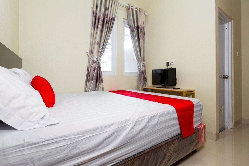 Джакарта: RedDoorz @ Kelapa Gading Permai