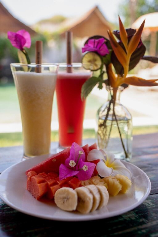 Гили-Мено: United Colors of Gili
