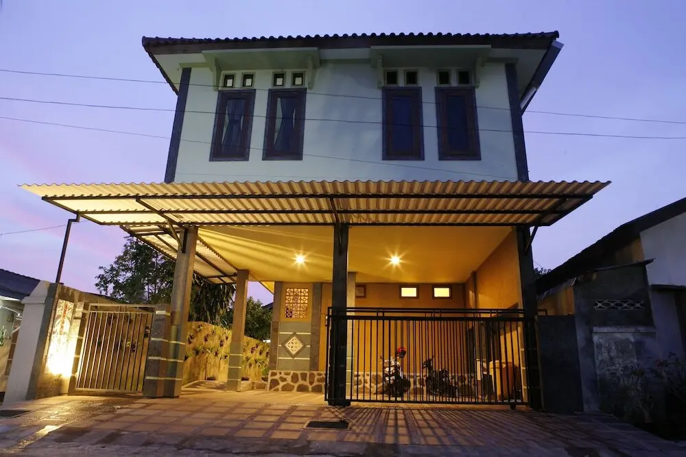 Матарам: Sekardiyu Guest House