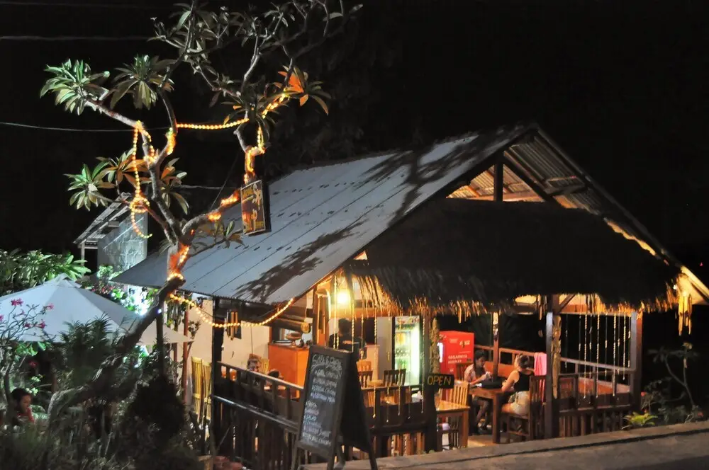 Пенида: Simpang Inn