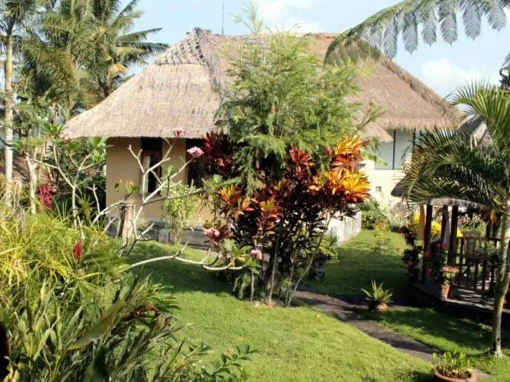 Сидемен: Guest house Surya Mulia