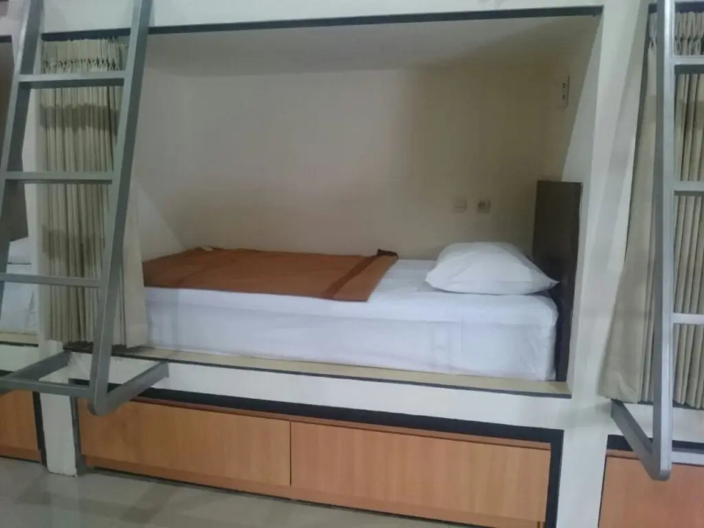 Калипуро: Dormitory Tourism Mirah Banyuwangi