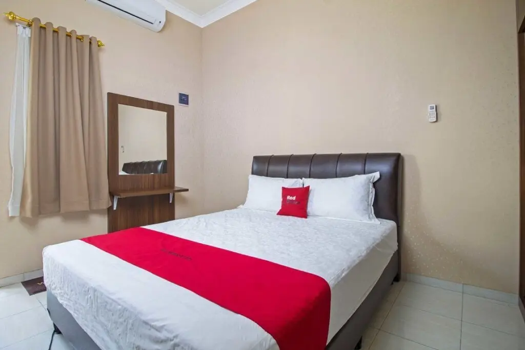 Джакарта: RedDoorz Syariah near Mercu Buana University