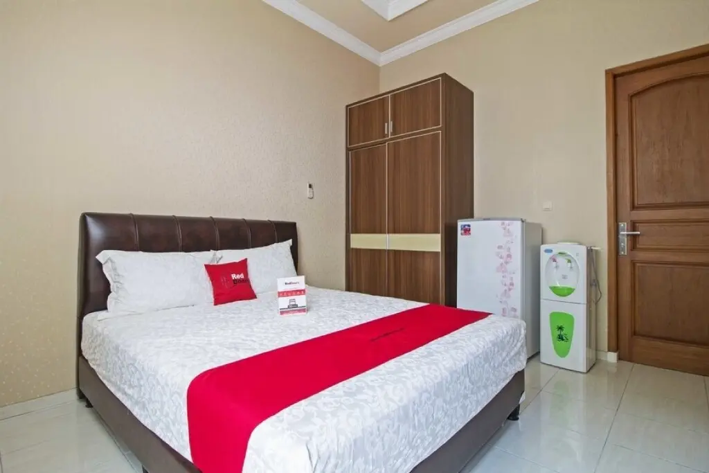 Джакарта: RedDoorz Syariah near Mercu Buana University