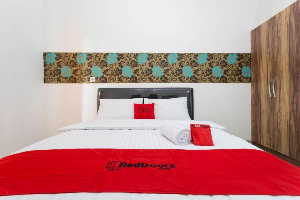 Южный Тангеранг: RedDoorz Plus @ Boulevard Residence BSD