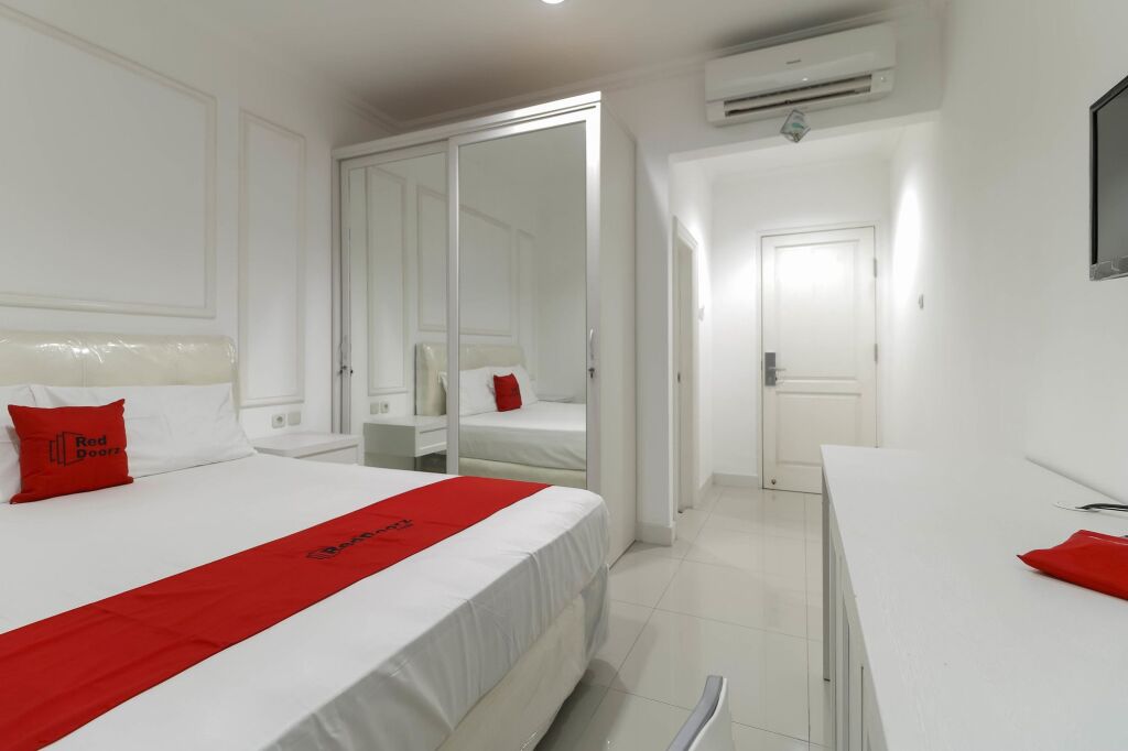 Джакарта: RedDoorz Plus @ Setiabudi Barat