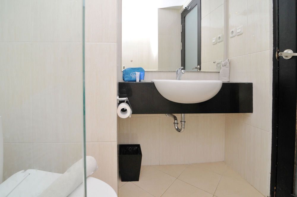 Кута: Airy Legian Sunset Road Nakula 9 Kuta Bali