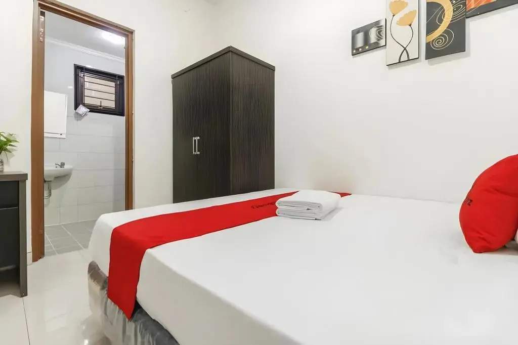 Джакарта: RedDoorz Plus near Trisakti University