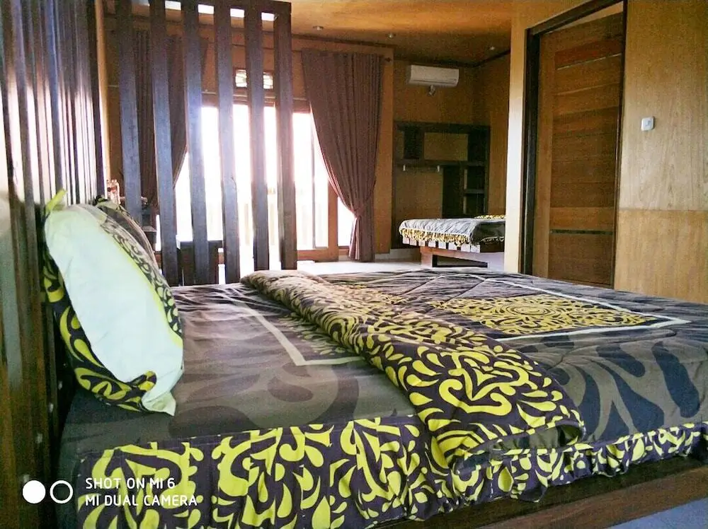 Сенару: Senaru Lodge