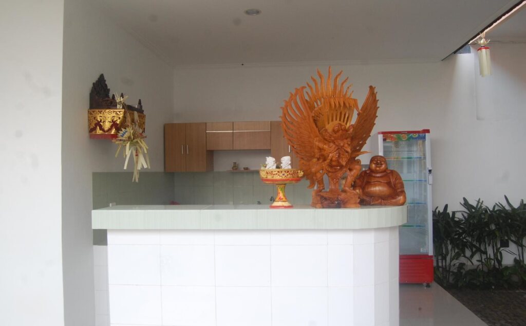 Сесе: Mesare Guest House