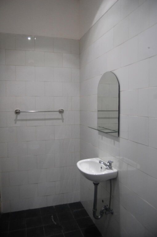 Сесе: Mesare Guest House