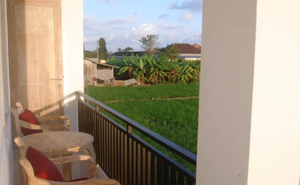 Сесе: Mesare Guest House
