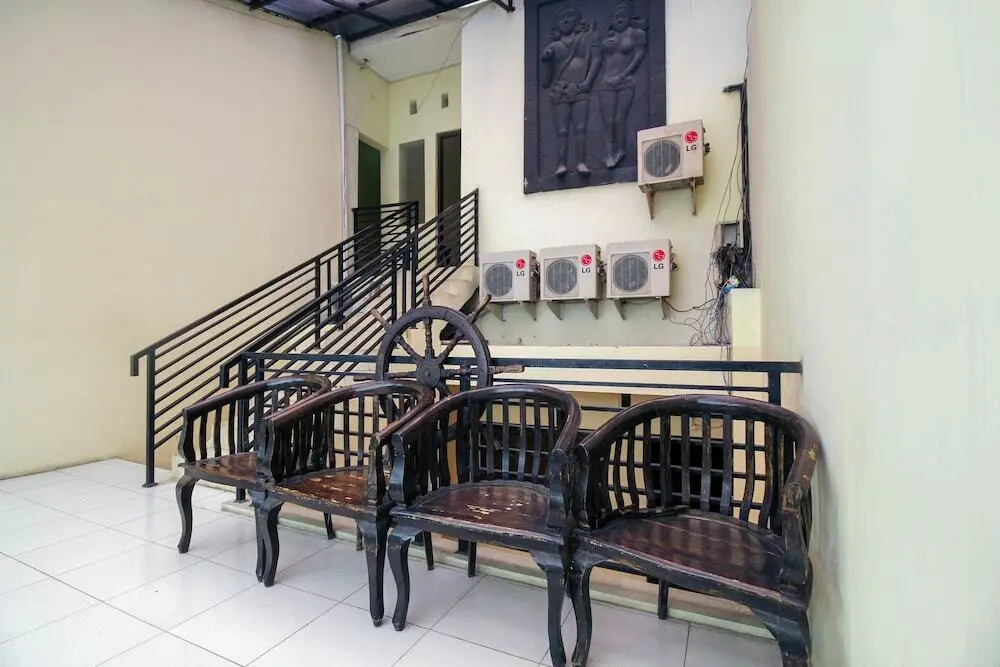 Тегал: Airy Eco Mintaragen Nirmala Square Tegal