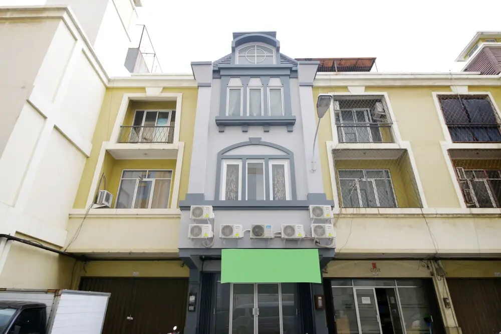 Джакарта: Airy Eco Syariah Cengkareng Mutiara Palem C2 22 Jakarta