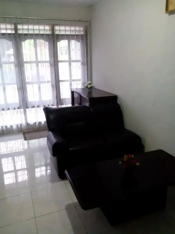 Бату: Samawa Homestay