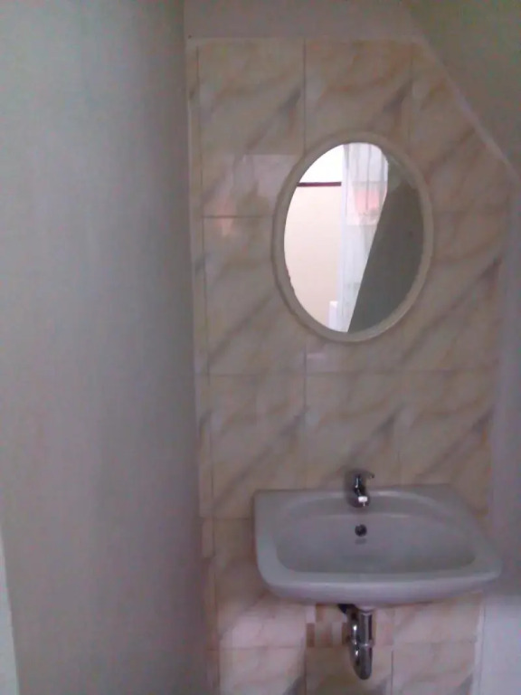 Бату: Samawa Homestay