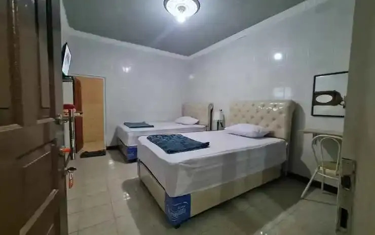 Парангтритис: Hotel Dan Restoran Budi INN 1