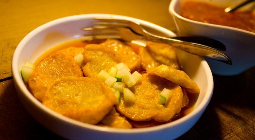 Танджунг Редеб: Kedai Kopi Kampus Singkuang