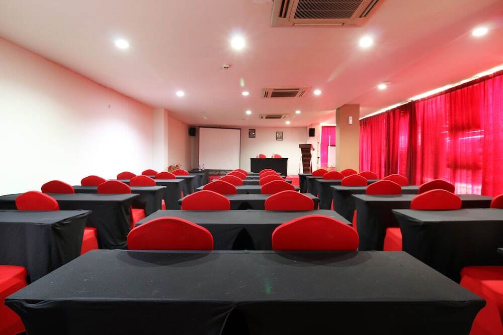 Пеканбару: Airy Sumahilang Sisingamangaraja 32 Pekanbaru