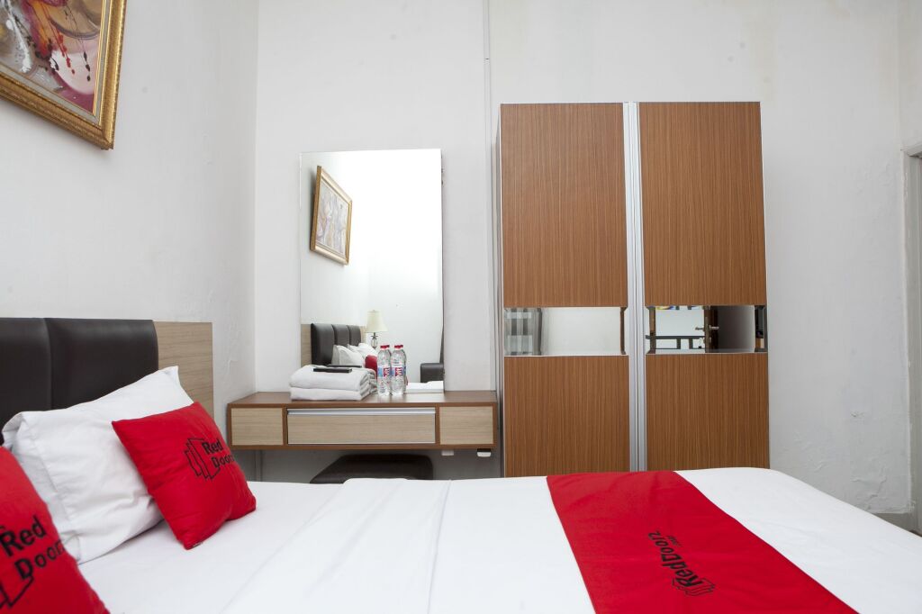 Бандунг: RedDoorz near Institut Teknologi Bandung