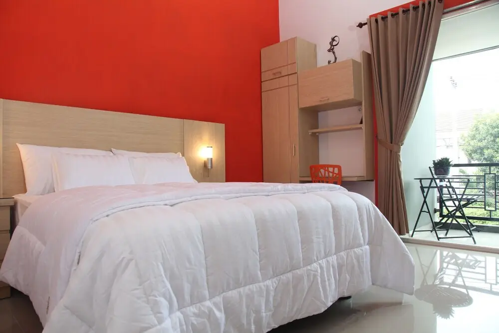 Сурабая: RedDoorz near Plaza Marina 2