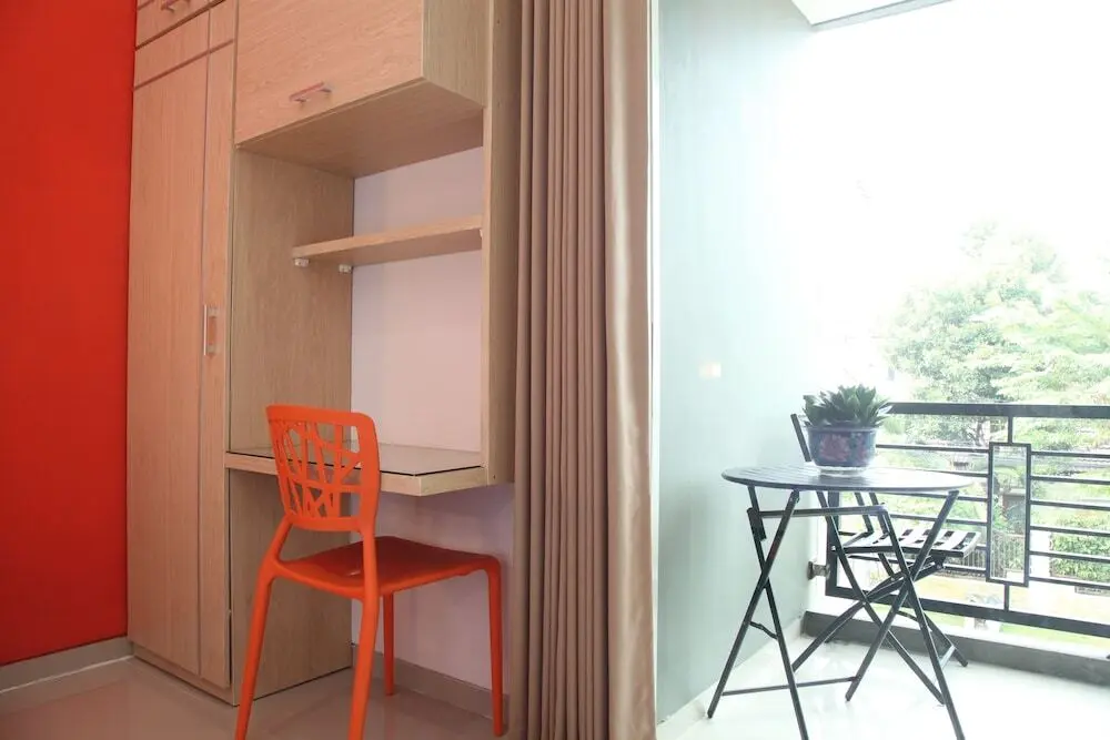 Сурабая: RedDoorz near Plaza Marina 2