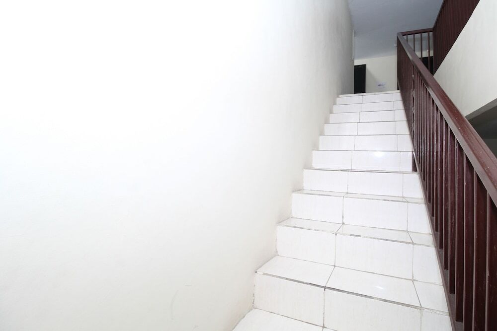 Сурабая: Airy Raya Rungkut Juanda Surabaya