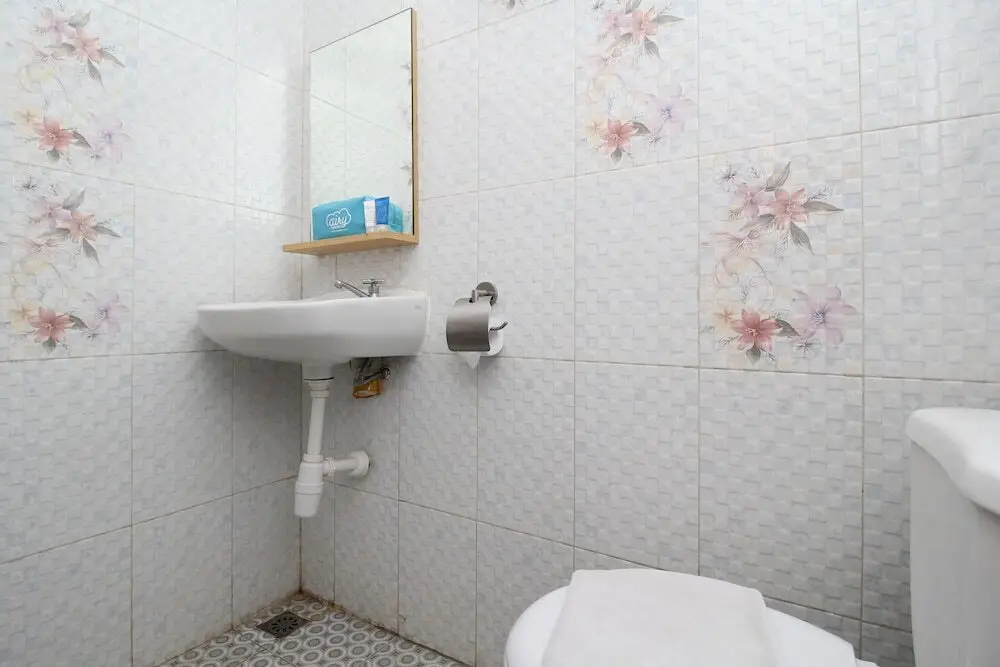 Сурабая: Airy Raya Rungkut Juanda Surabaya