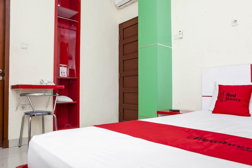 Бандунг: RedDoorz @ Buah Batu 2