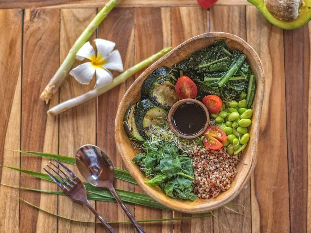 Сесе: Udara Bali