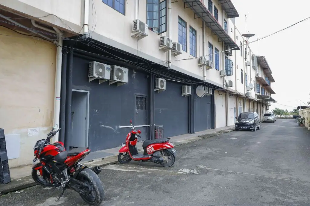 RedDoorz Plus near Batam City Square — фото 1