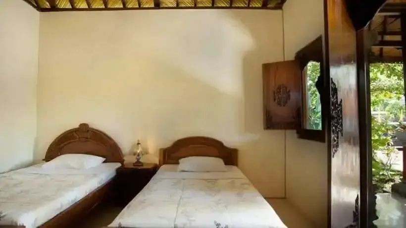 Умеаньяр: Segara Bukit Seaside Cottages