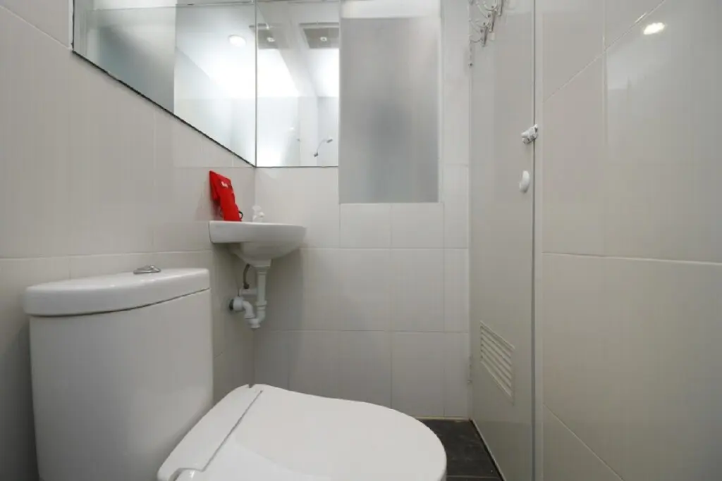 Джакарта: RedDoorz Plus near Plaza Indonesia