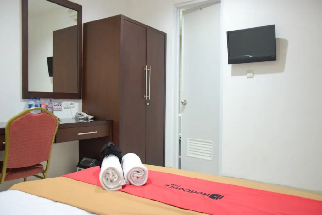 Джакарта: RedDoorz Plus near Plaza Indonesia