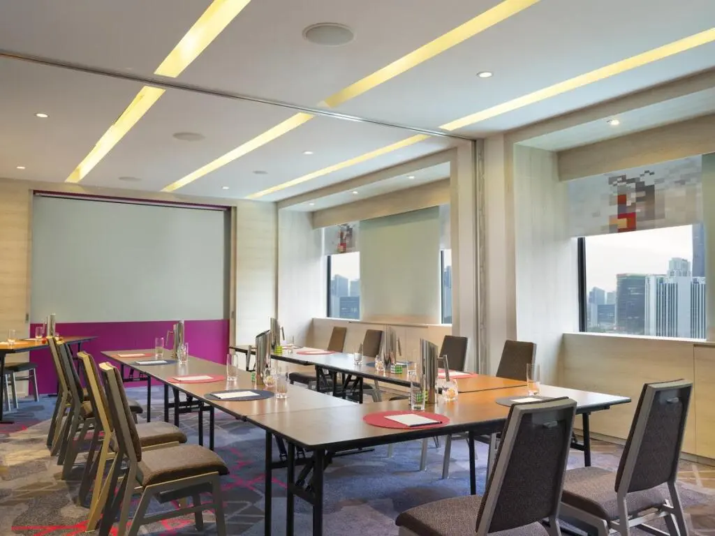 Джакарта: Aloft Jakarta Wahid Hasyim