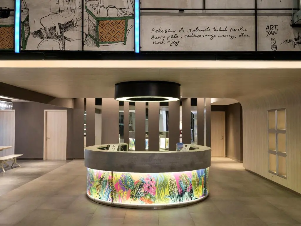 Джакарта: Aloft Jakarta Wahid Hasyim