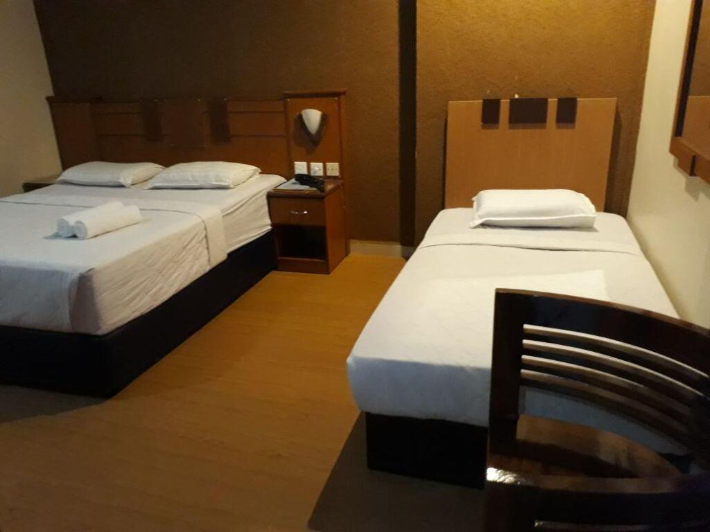 Телук Эйр: Golden Hotel