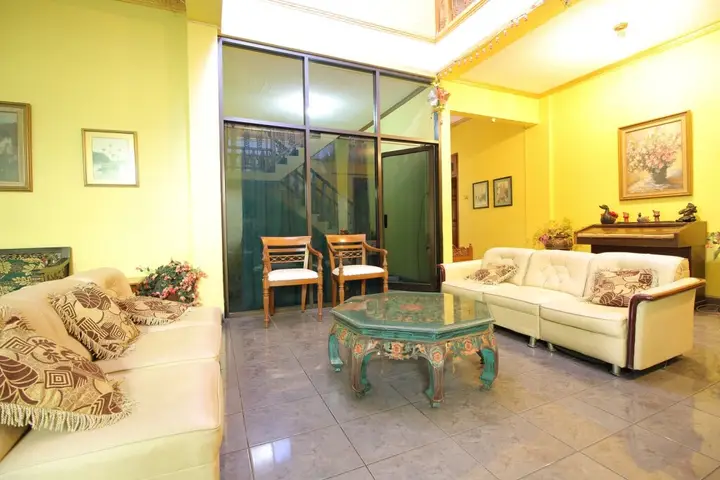 Джокьякарта: RedDoorz Plus near Galeria Mall
