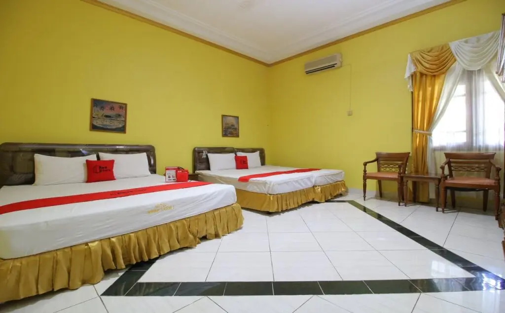 Джокьякарта: RedDoorz Plus near Galeria Mall
