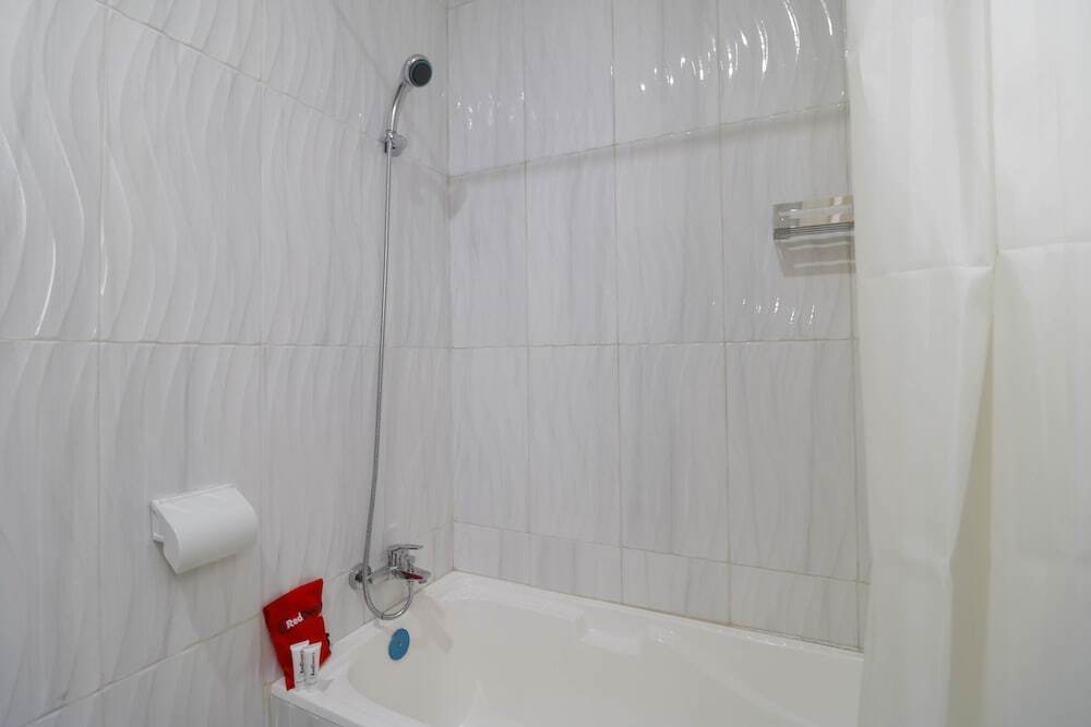 Джакарта: RedDoorz Plus near Dharmawangsa