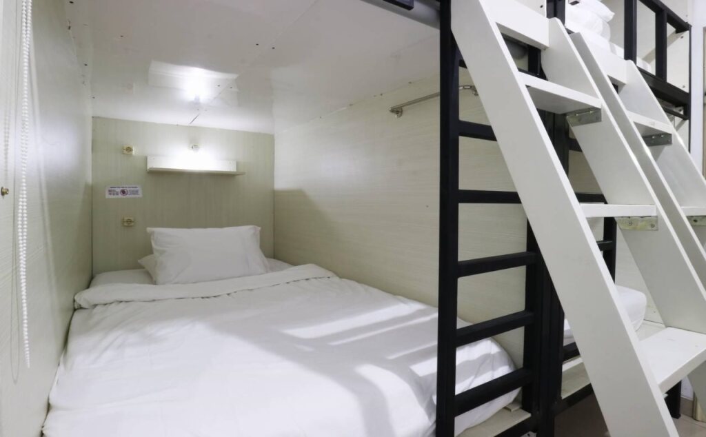 Джакарта: HomieStay - Hostel