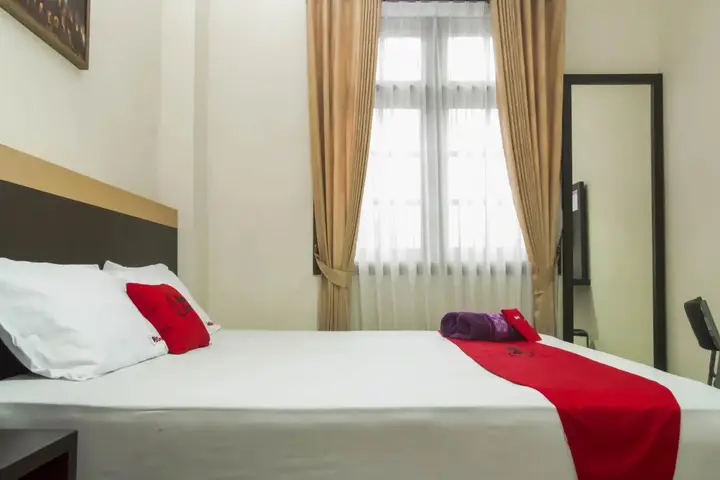 Маланг: Reddoorz @ Soekarno Hatta