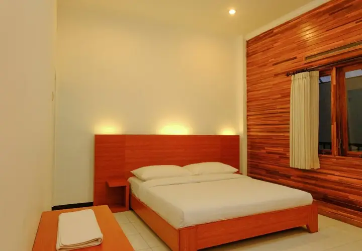 Бату: Hotel Kawi Surapatha