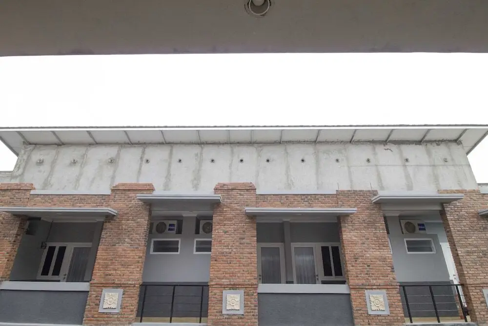 Куруг: RedDoorz near Siloam Karawaci 2