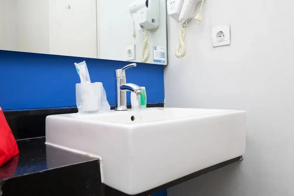 Бандунг: RedDoorz Plus near Bandung Station 2