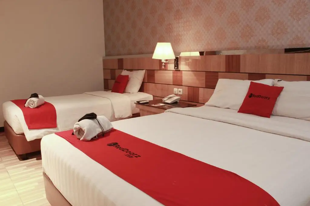 Бандунг: RedDoorz Plus near Bandung Station 2