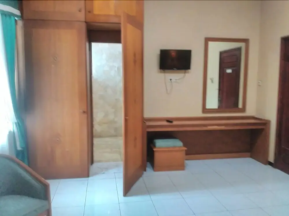 Сурабая: Hotel Istana Permata Juanda