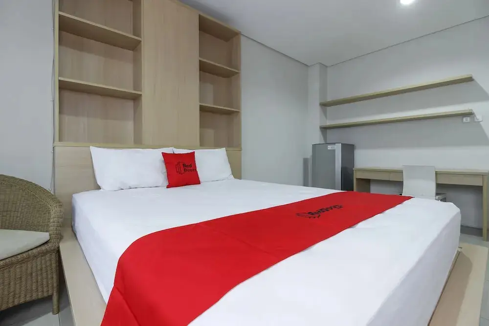 Джакарта: RedDoorz @ Patal Senayan 4