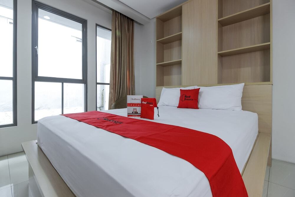 Джакарта: RedDoorz @ Patal Senayan 4
