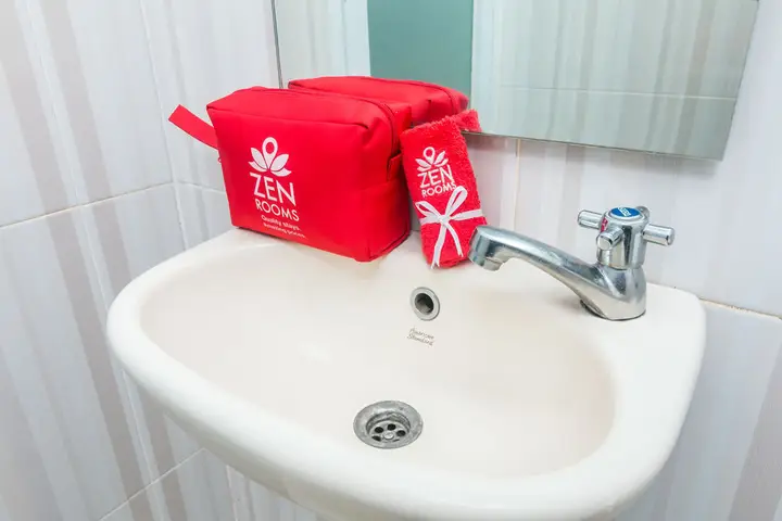 Галле: ZEN Rooms Basic Denpasar Gelogor Carik